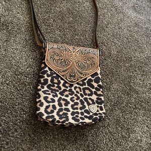 NWOT Ariat Leopard Crossbody